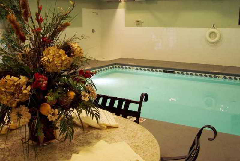 Hotel Hampton Uptown